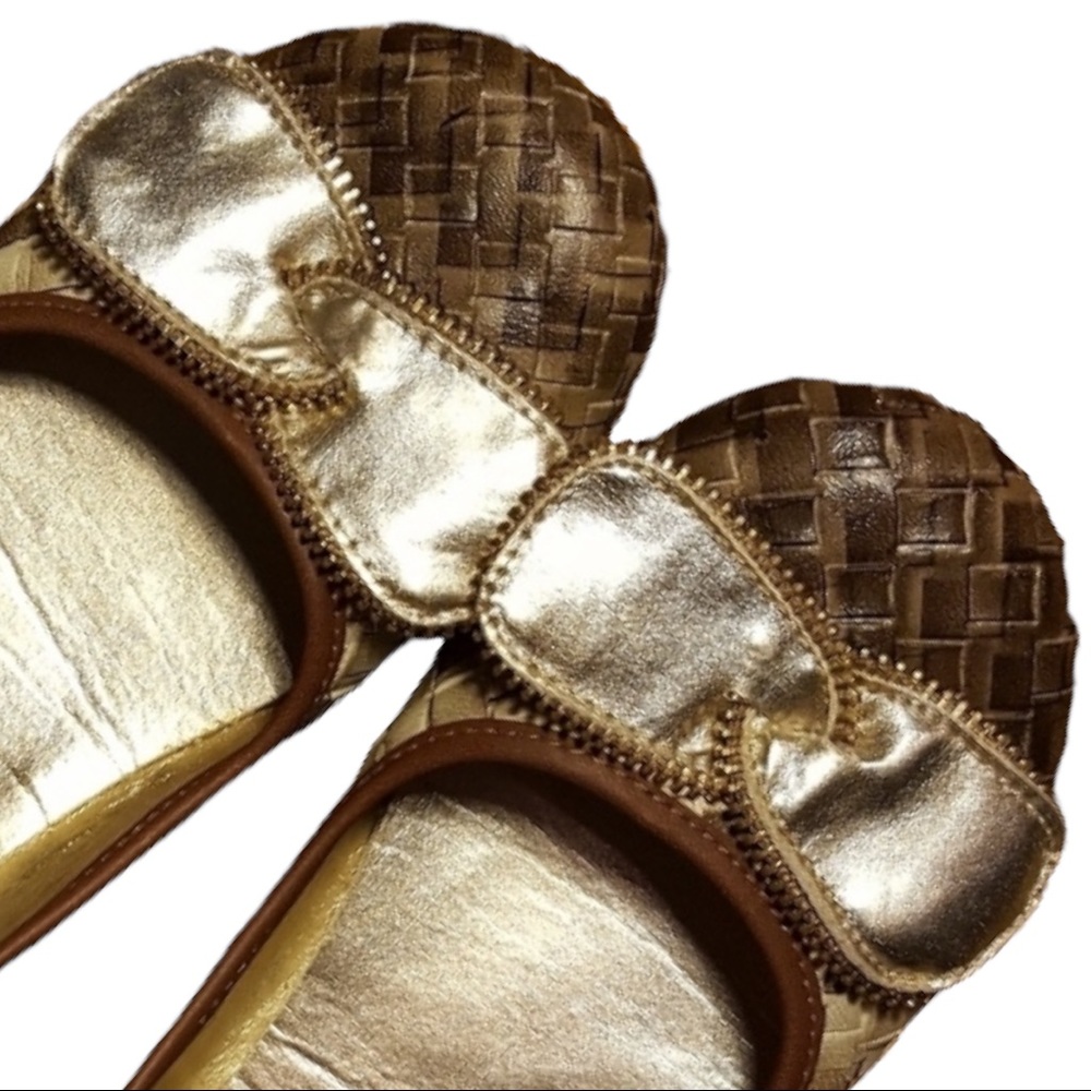 NEW Unr8ted Flats Slip on Shoes